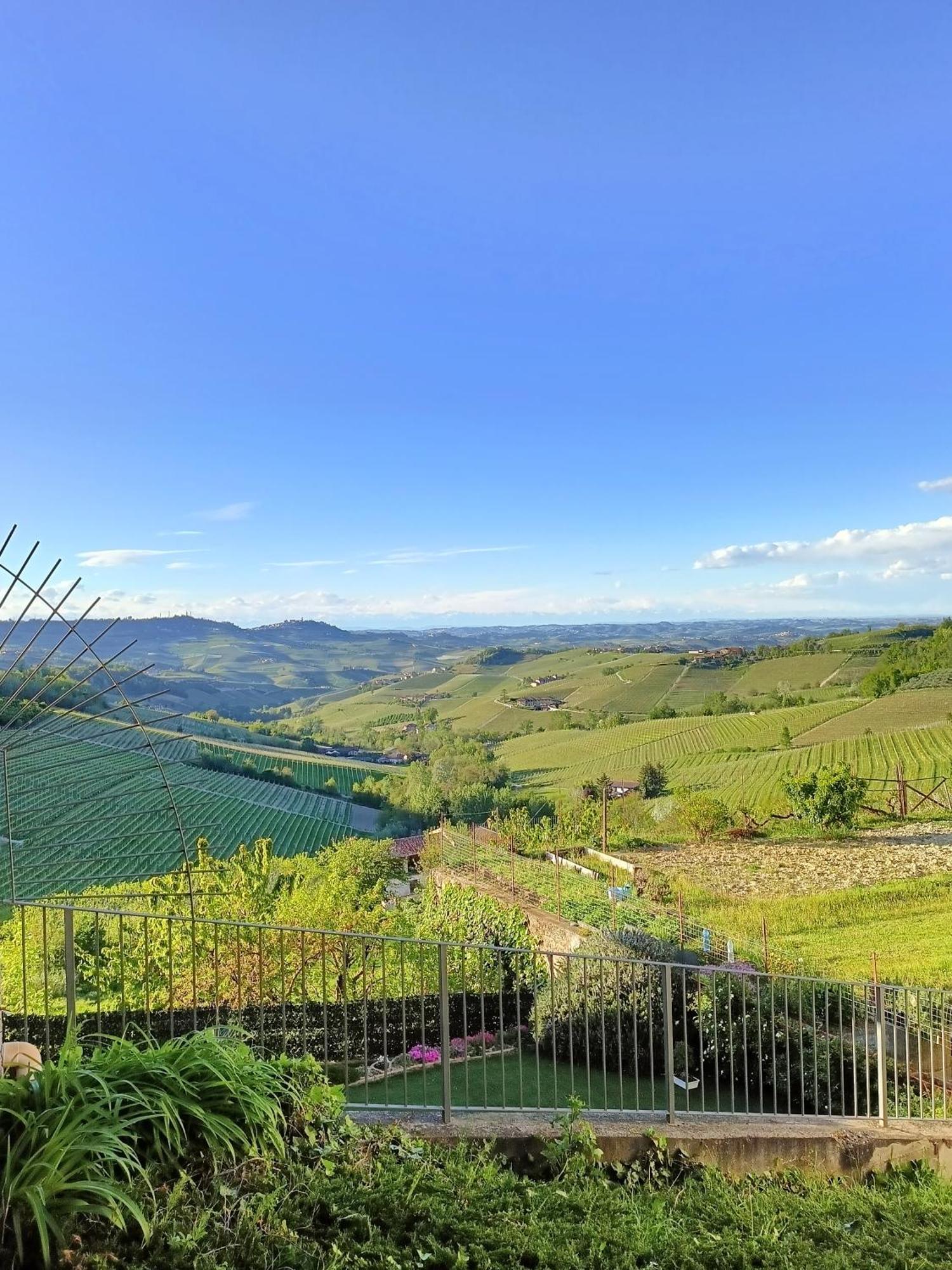 Soggiorno Con Splendida Vista Monforte D'Alba Ngoại thất bức ảnh